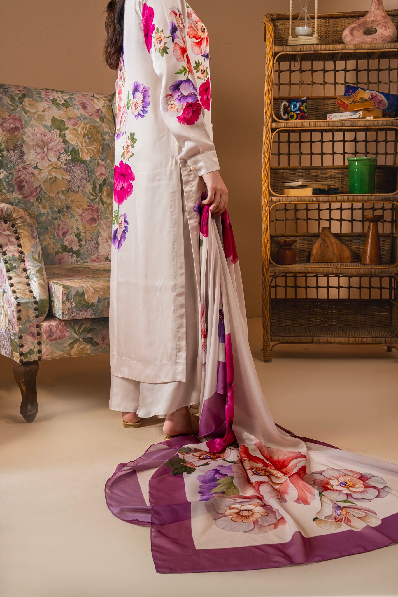 Crevelle (Gown, Pant, Dupatta)