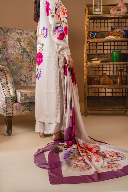 Crevelle  (Gown, Pant, Dupatta)
